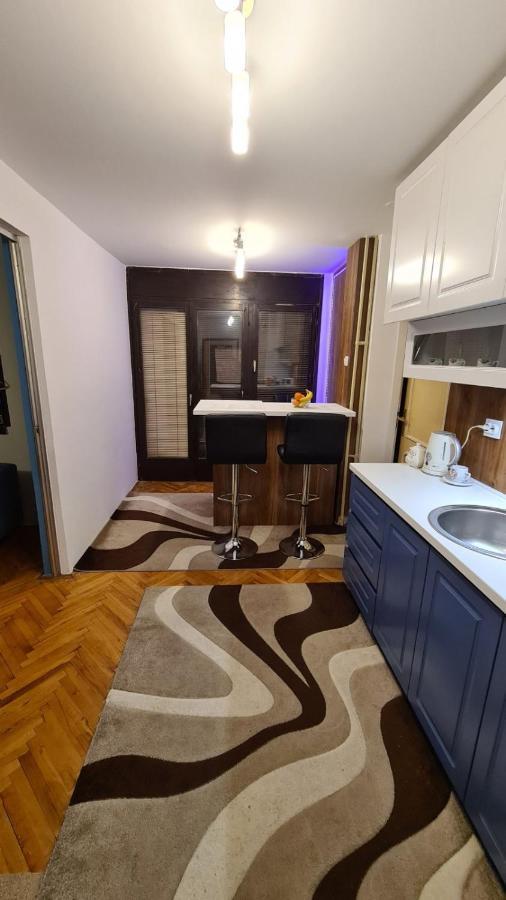 Kingston Pirot Exterior foto
