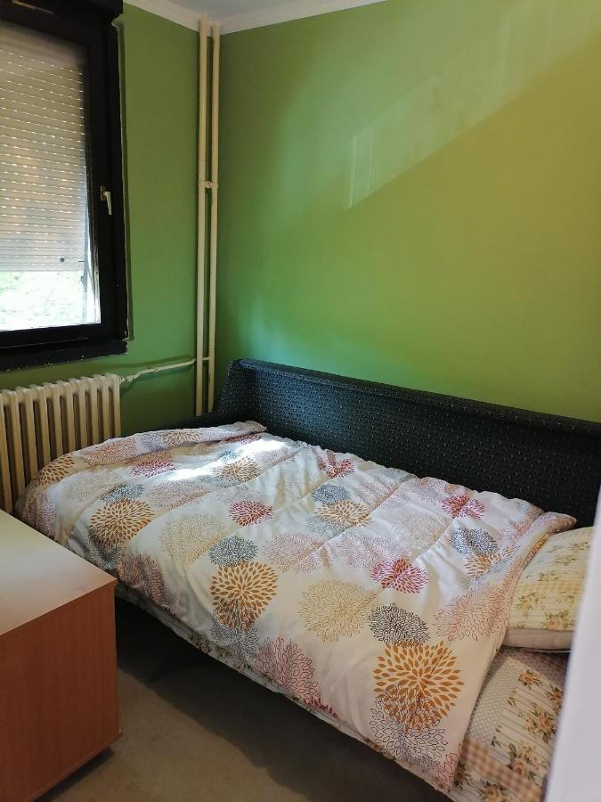 Kingston Pirot Exterior foto